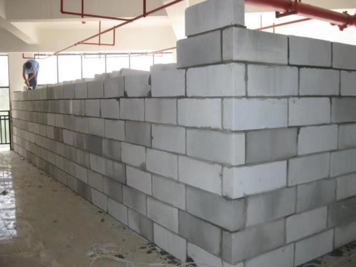 武穴蒸压加气混凝土砌块承重墙静力和抗震性能的研究